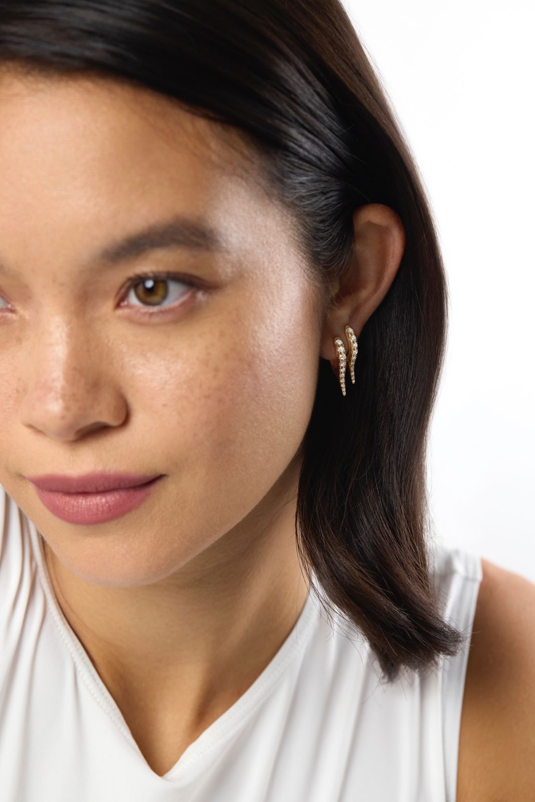 Lola Needle Earring Mini